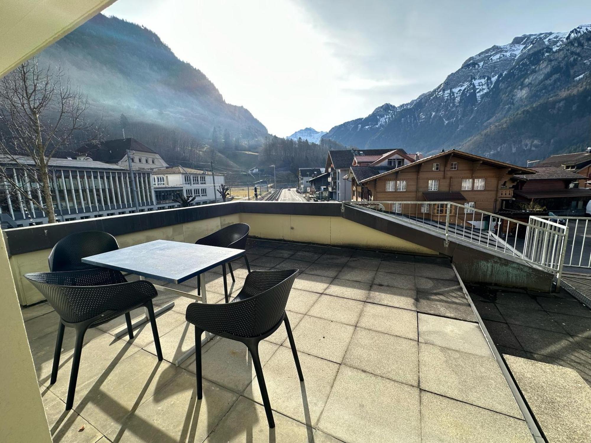 Hotel Christina Wilderswil Esterno foto